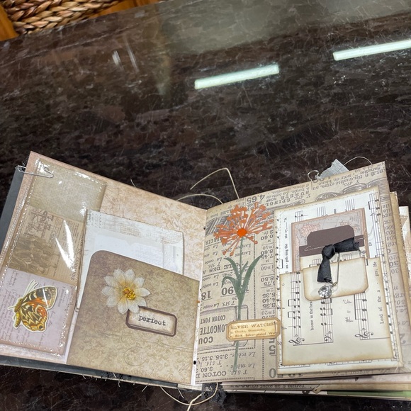 SOLD Vintage journal, 6x6 SOLD - Picture 11 of 13